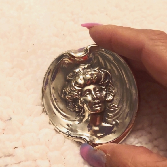 FINAL SALE Gibson Girl brooch - Picture 5 of 5